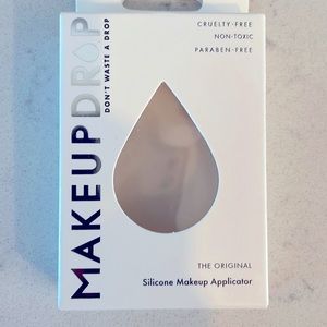 Makeup Drop - Silicone Makeup Applicator